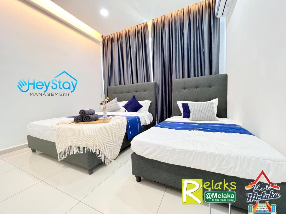 Novo 8 Residence Bachang By Heystay Management Kampong Tambak Exterior photo